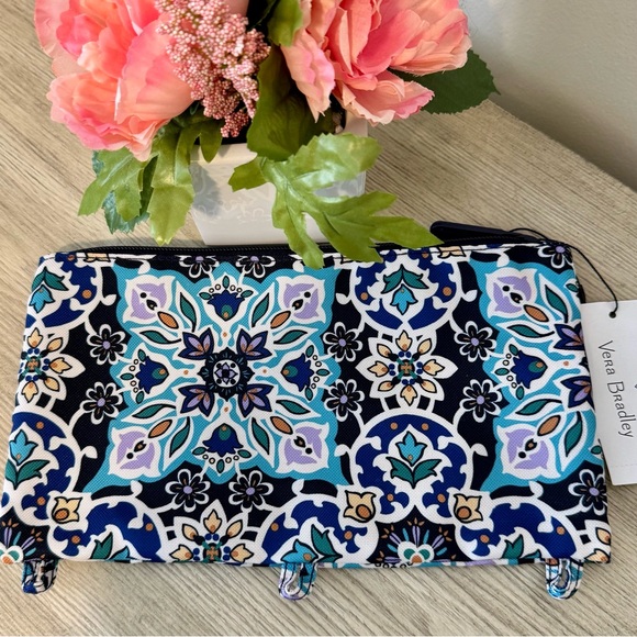 Vera Bradley Lighten Up Pencil Pouch in Lisbon Medallion  - NEW - Picture 1 of 8